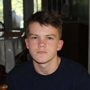 Meet your Posher, Christian